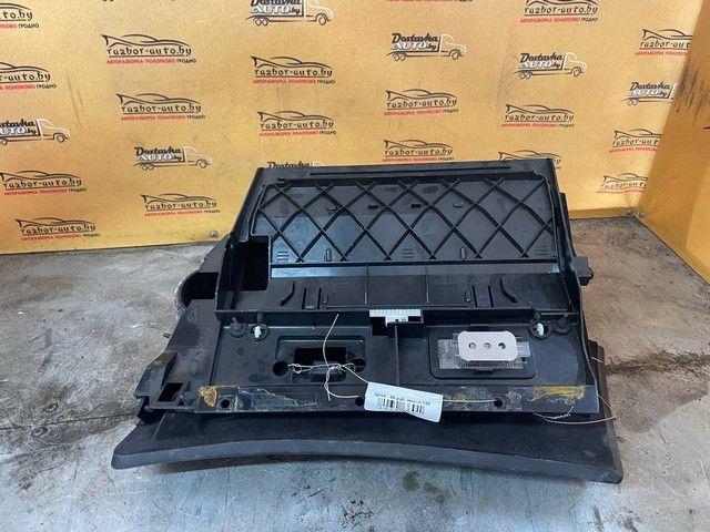 Бардачок 2BLHRQ BMW 5 E39 купить на авторазборке