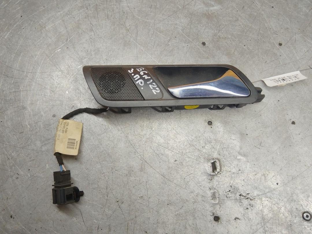 Ручка внутренняя задняя правая 1TH4LU Volkswagen Passat