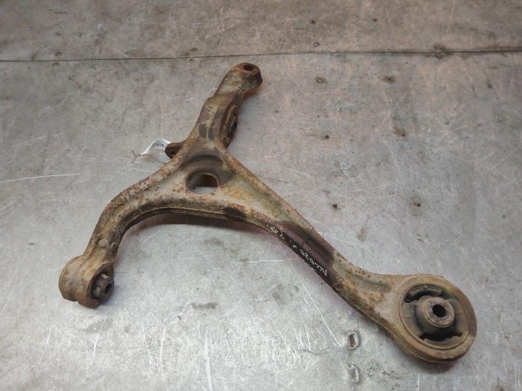 Рычаг передний правый BAG5KG Honda Accord купить в магазине запчастей бу