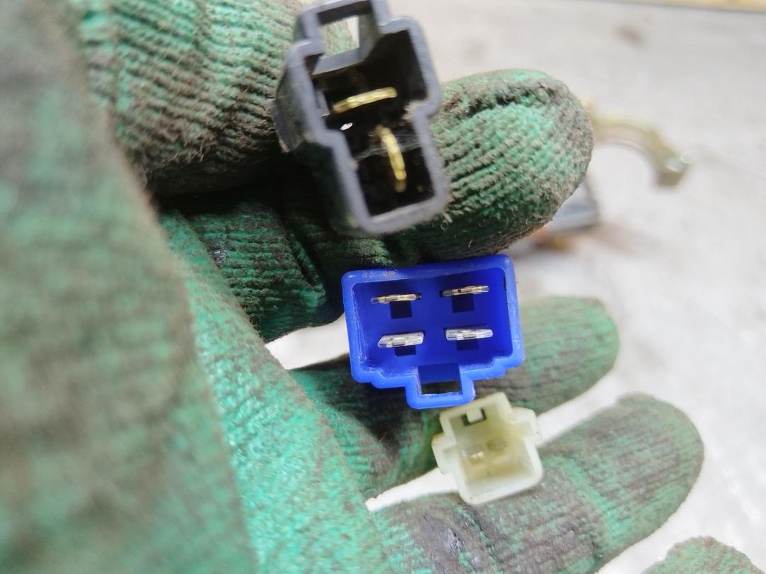 Замок зажигания NQV3SC Subaru Forester купить