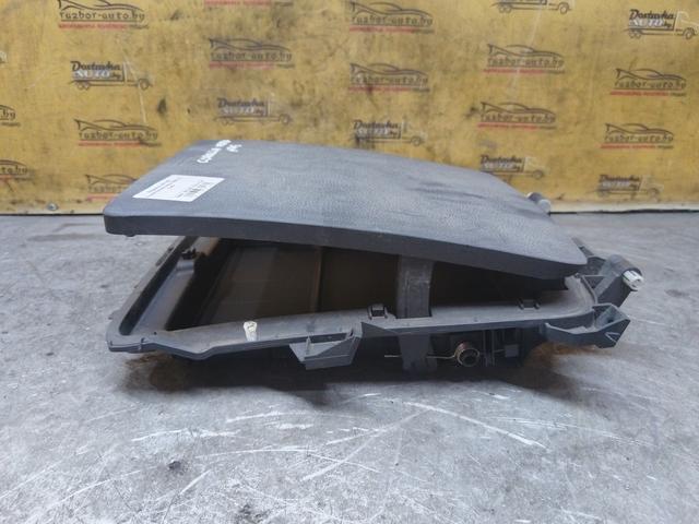 Бардачок JE7LEE Toyota Corolla Verso купить