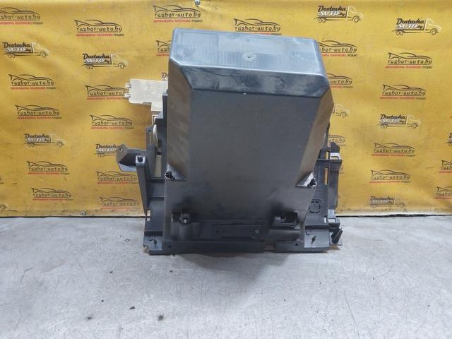 Бардачок 84OXL8 Ford C-Max купить с доставкой