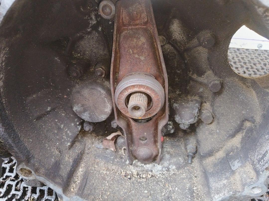 КПП механическая (МКПП) 5-ступенчатая 5RCJVO Volkswagen Bora купить