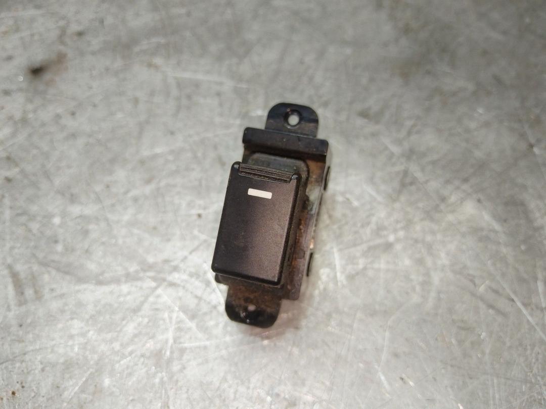 Кнопка стеклоподъемника заднего левого 4AUD2Y Kia Sorento