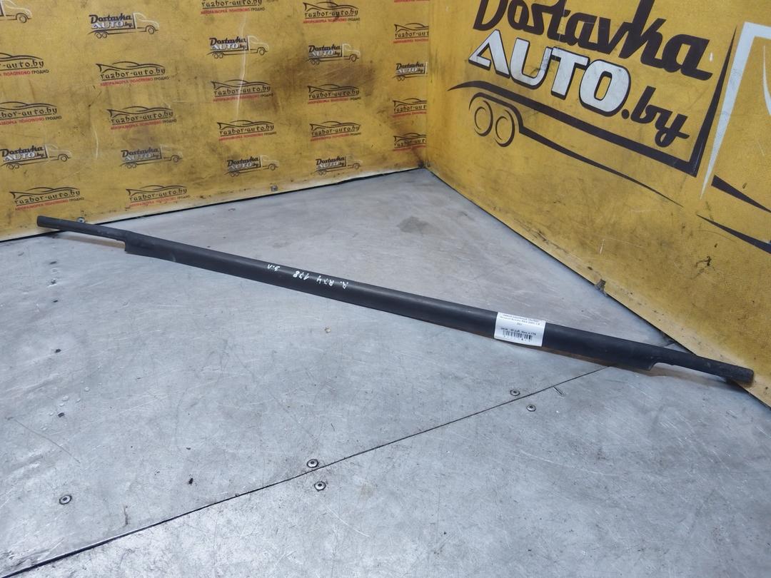 Молдинг стекла двери задней левой наружный YAJ8Q0 Renault Scenic RX4 - Фото 1