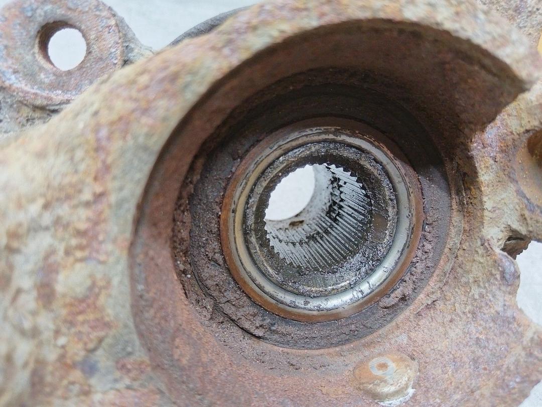 Кулак поворотный левый LSGIM2 Audi 100 купить