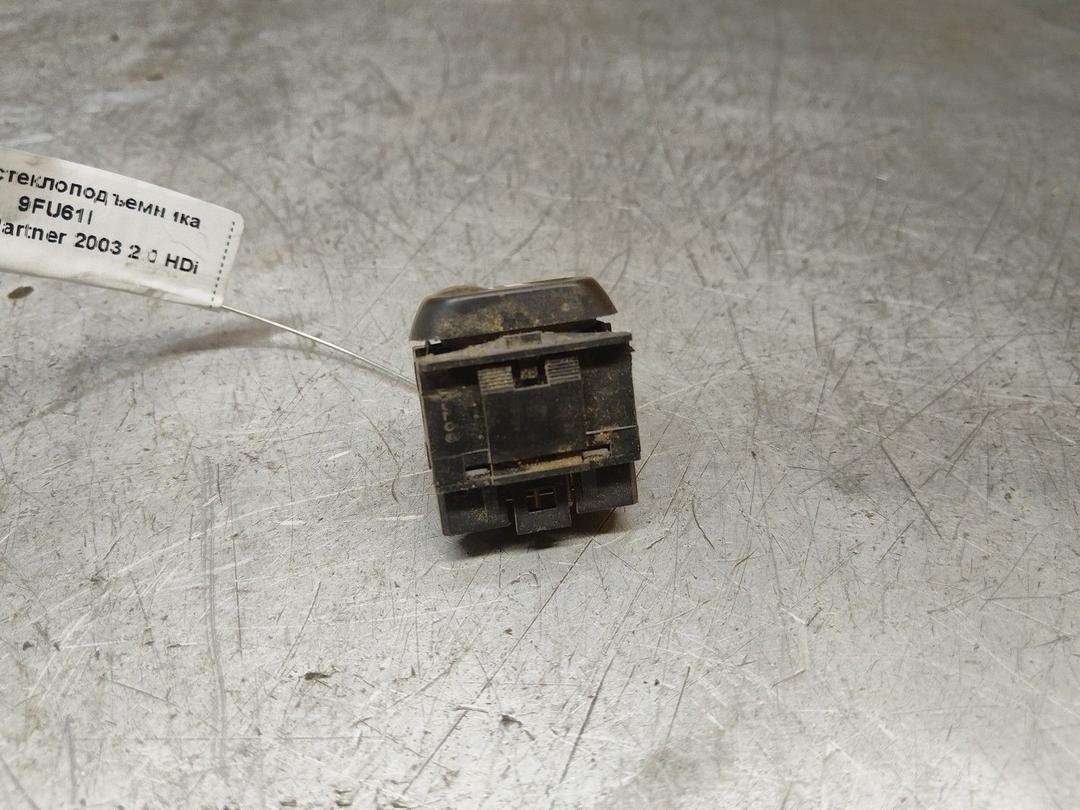 Кнопка стеклоподъемника 9FU61I Peugeot Partner - Фото 2