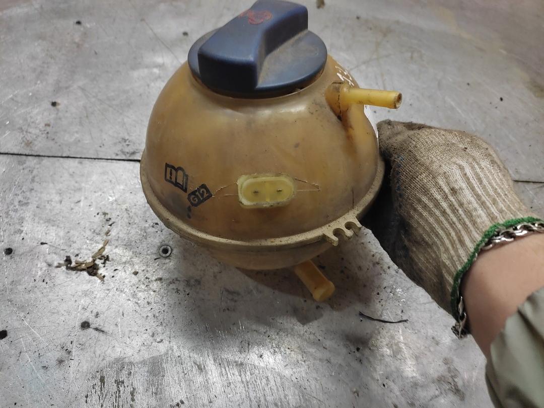 Бачок расширительный 3H3DIE Audi A3 - Фото 2