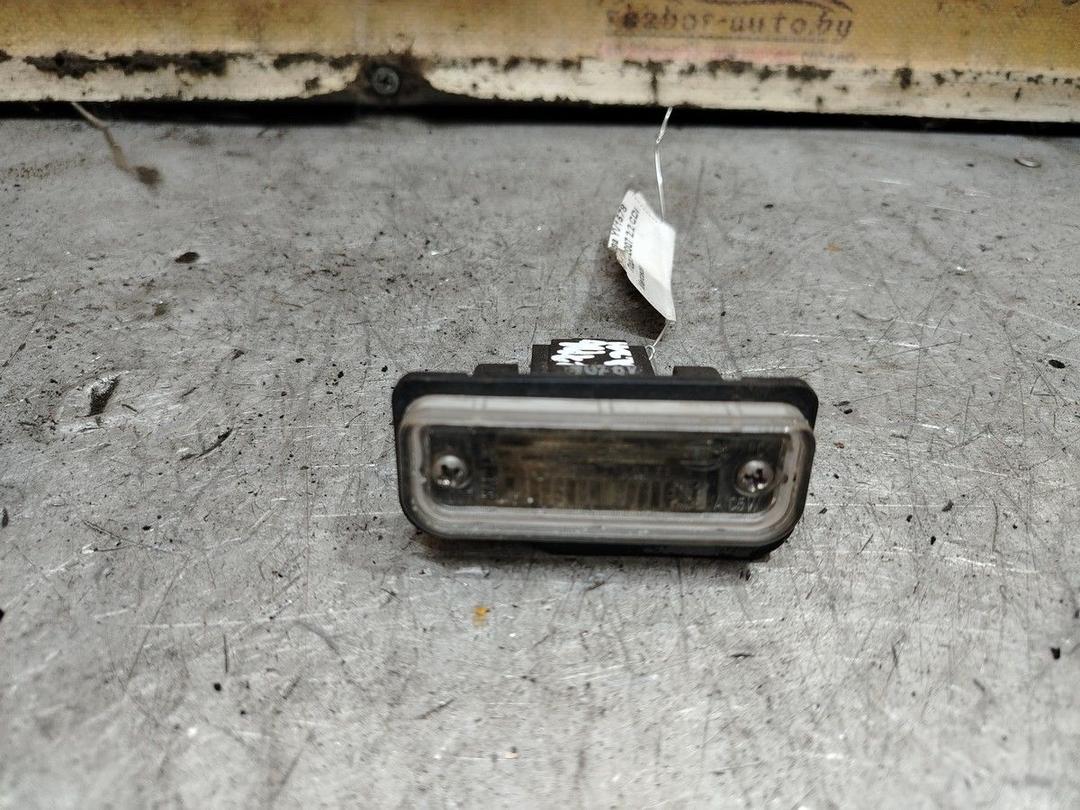 Подсветка номера YV1578 Mercedes E W211 - Фото 1