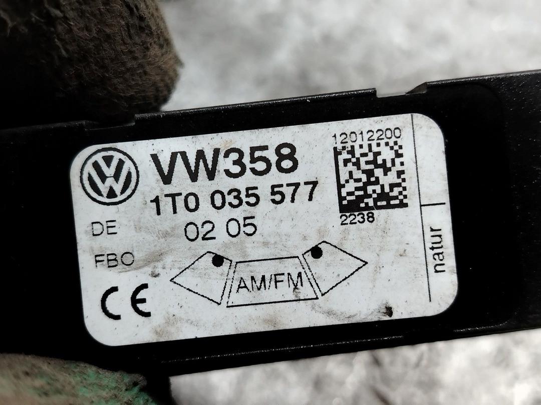 Усилитель антенны Y91437 Volkswagen Touran - Фото 4