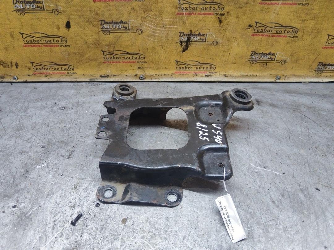 Полка аккумулятора SA7XUJ Volvo S40