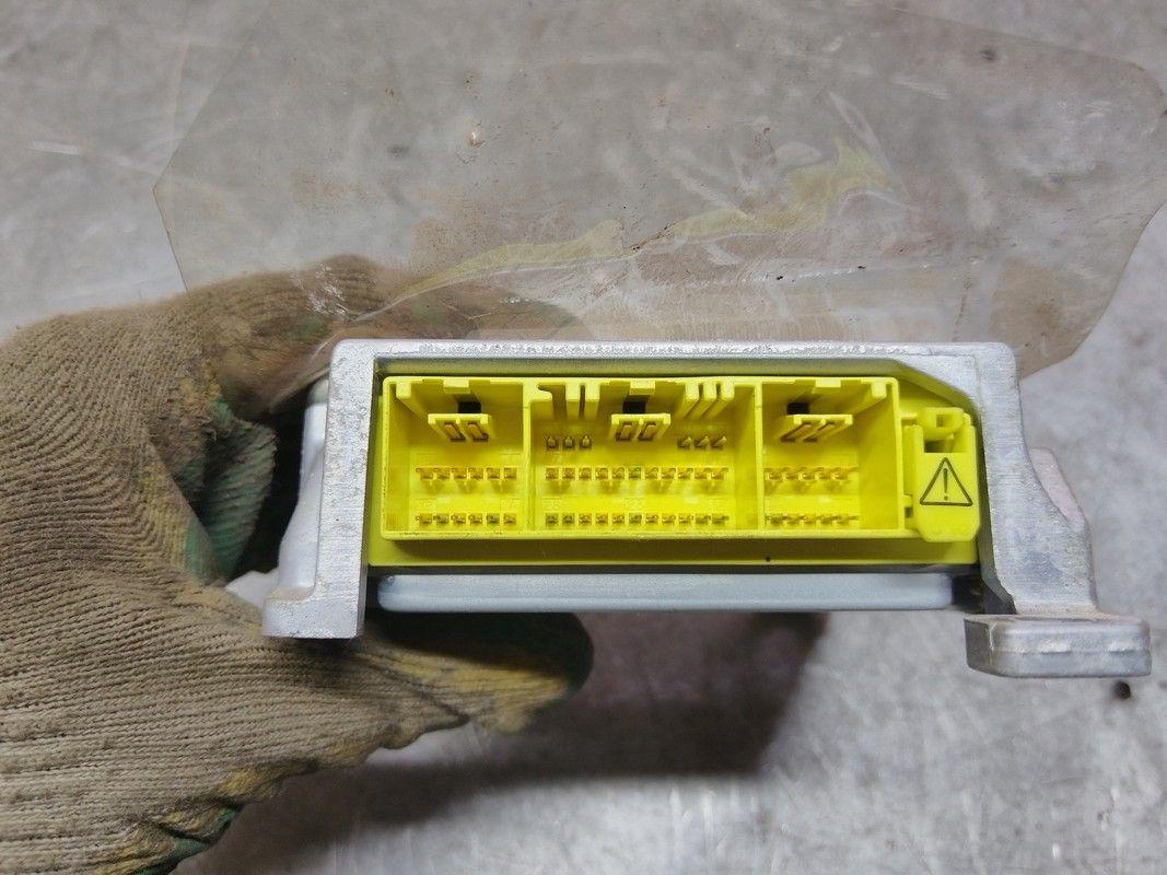 Блок AirBag NINFTB Toyota Avensis Verso - Фото 3