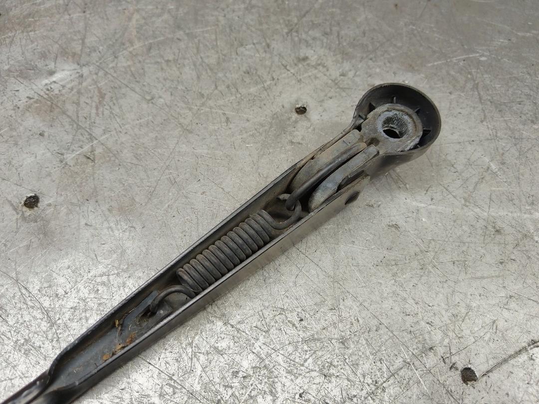 Щеткодержатель задний A488K7 Volkswagen Sharan купить