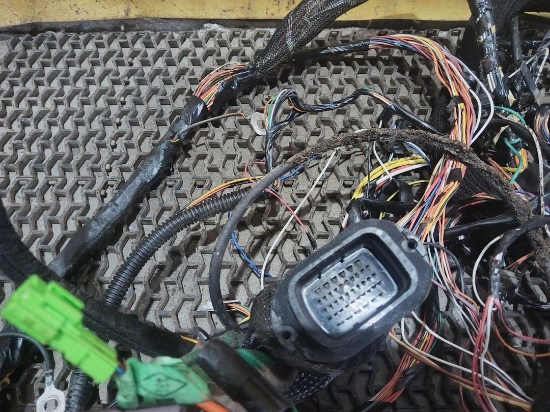 Проводка салона 0B08TR Renault Espace купить на авторазборке