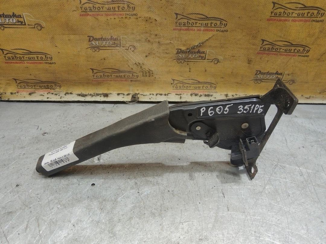 Рычаг ручного тормоза (ручника) ZUO63O Peugeot 605 - Фото 1