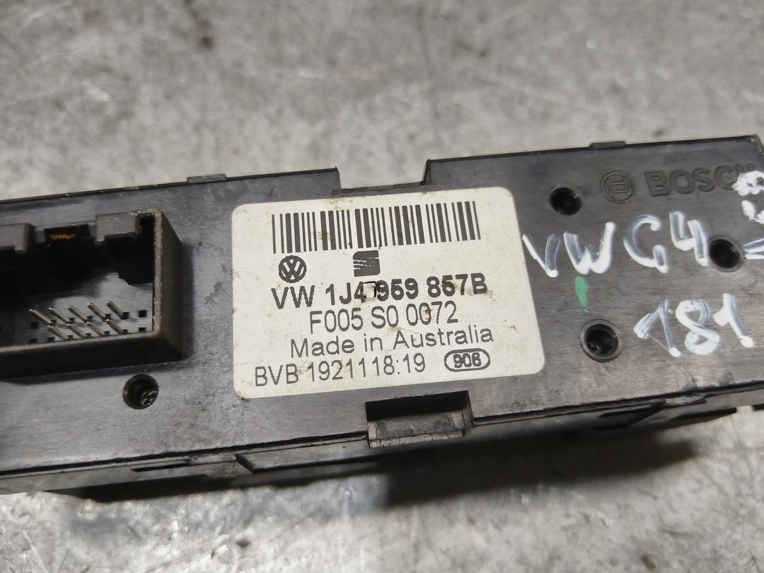 Блок управления стеклоподъемниками FTGUR2 Volkswagen Golf купить в магазине запчастей бу