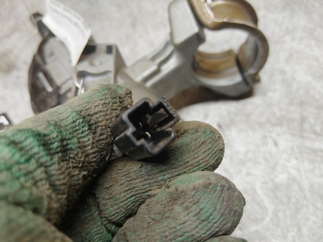 Замок зажигания U8Z9A8 Toyota Corolla - Фото 3