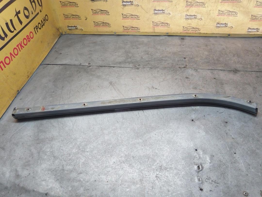 Направляющая сдвижной двери U5GBOY Chrysler Voyager купить с доставкой