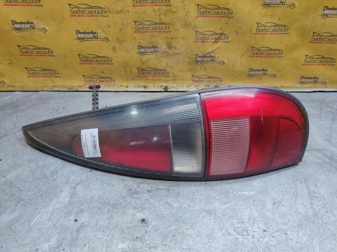 Фонарь задний правый 93ZAGC Renault Laguna