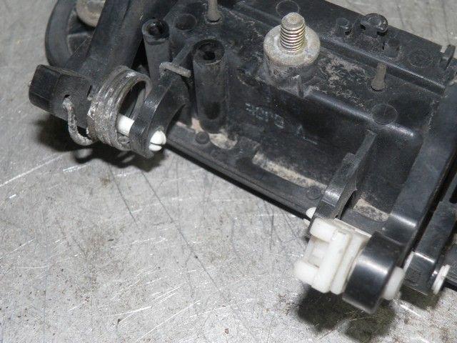 Ручка наружная передняя левая 1MT4OO Mazda 323F - Фото 5