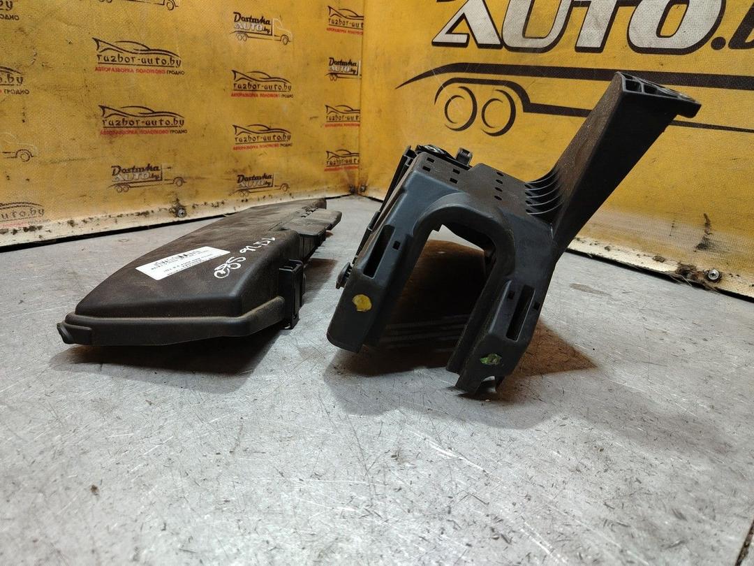 Короб предохранителей RW0W6X Volvo S80 - Фото 4