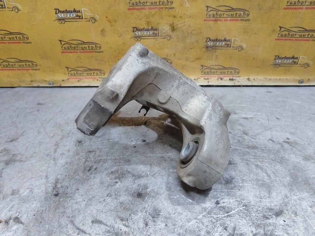 Кулак задний левый UOL7M5 Ford Fusion купить с доставкой