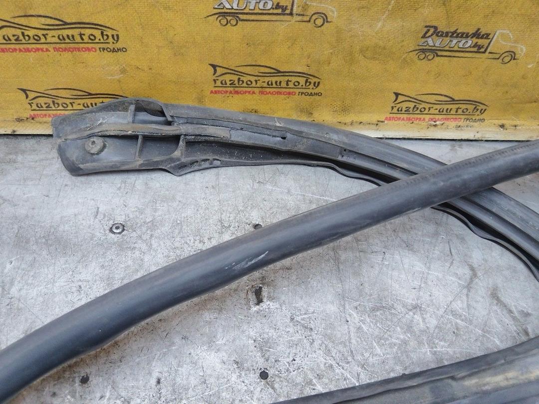 Уплотнитель 54QI0L Subaru Forester купить в магазине запчастей бу