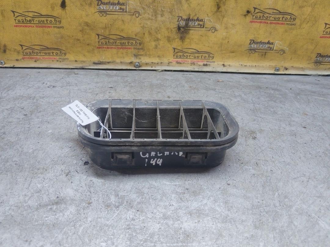 Решетка вентиляции кузова 1MIEV9 Ford Galaxy