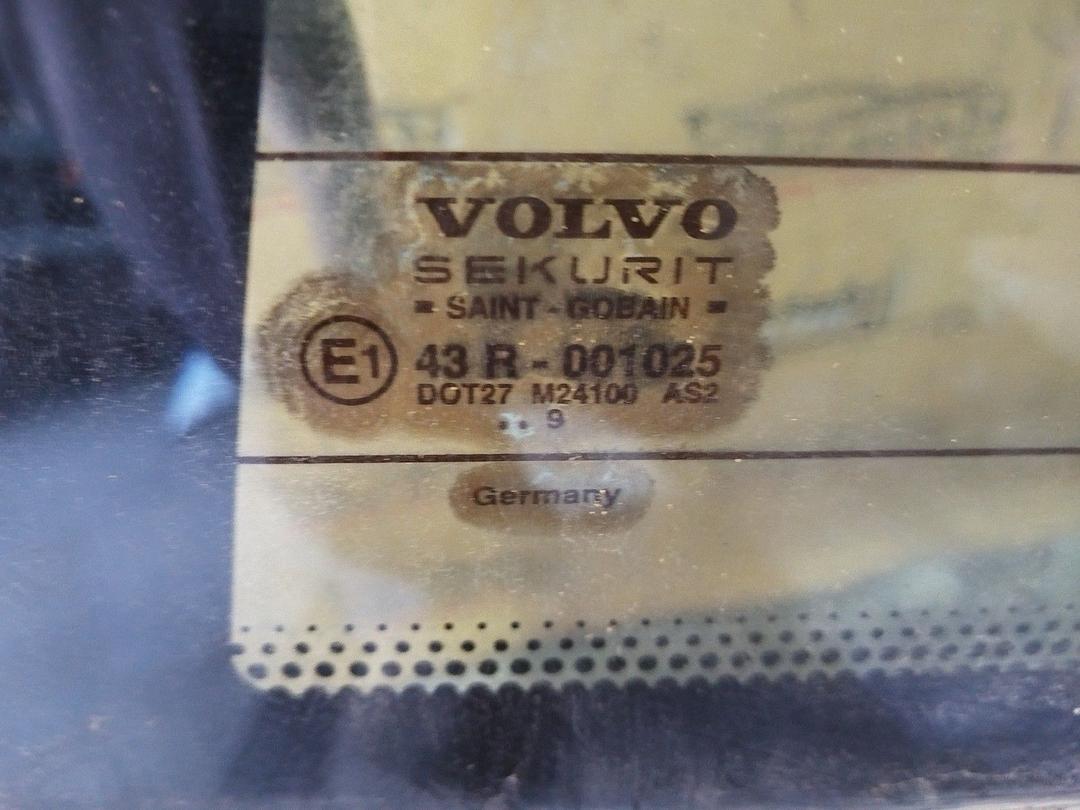 Стекло заднее 0UP1RD Volvo V70 купить в магазине запчастей бу