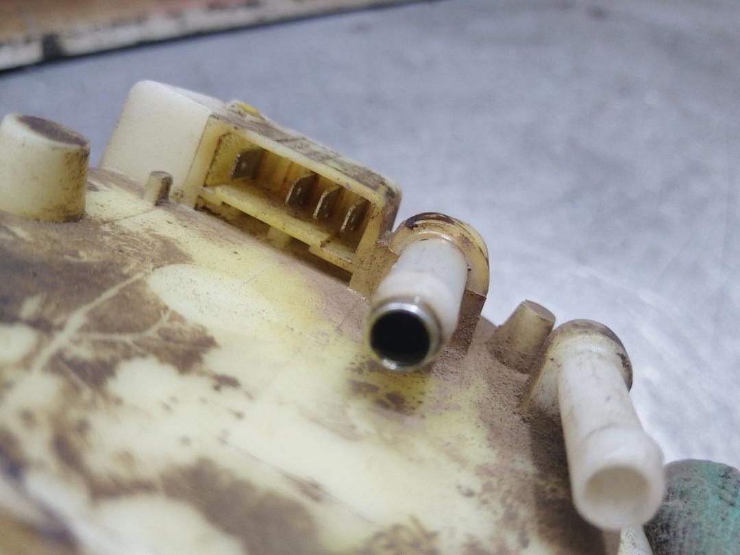 Датчик уровня топлива FUBFR7 Peugeot 605 - Фото 6