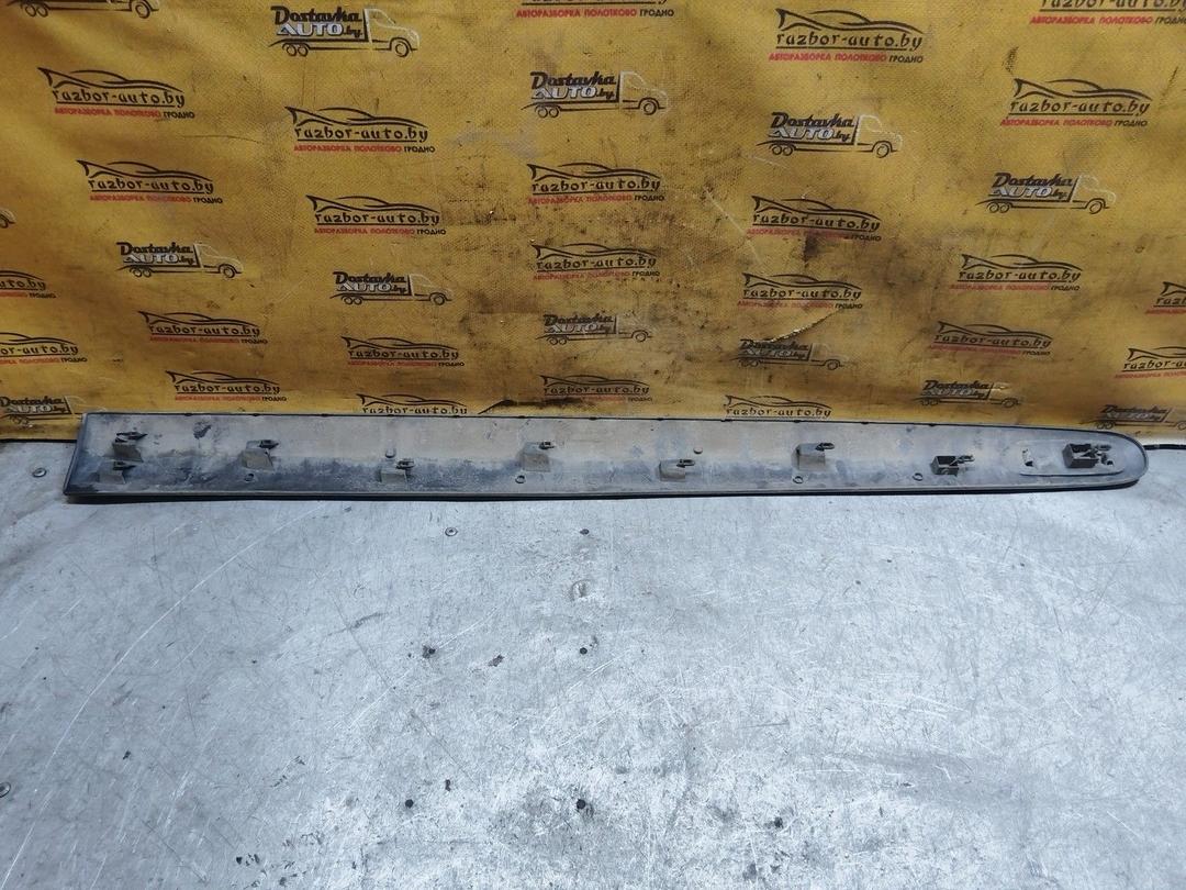 Молдинг двери передней правой TLG9LE Renault Scenic купить