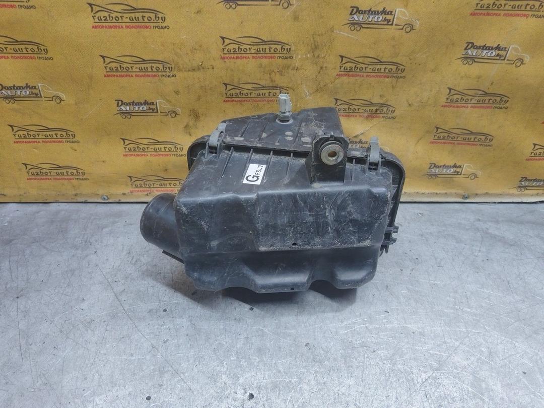 Корпус воздушного фильтра PNKKJ3 Mazda 626 купить в магазине запчастей бу