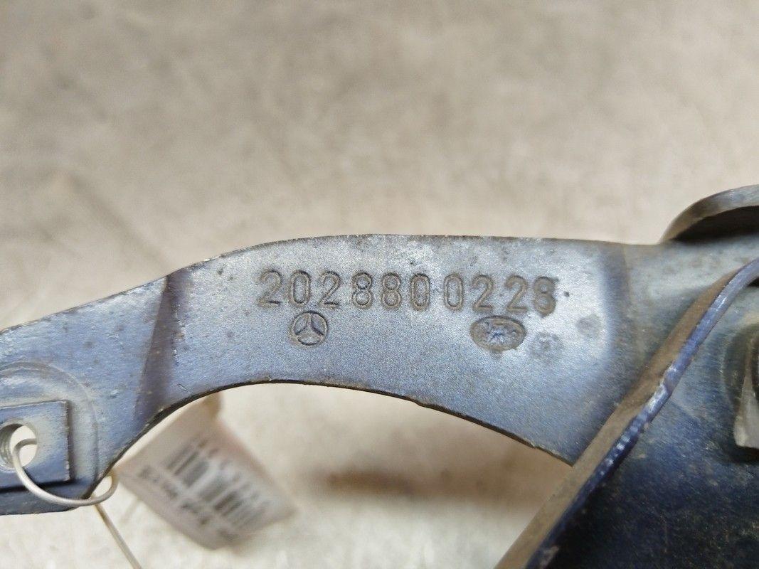 Петля капота AUK484 Mercedes C W202 - Фото 4