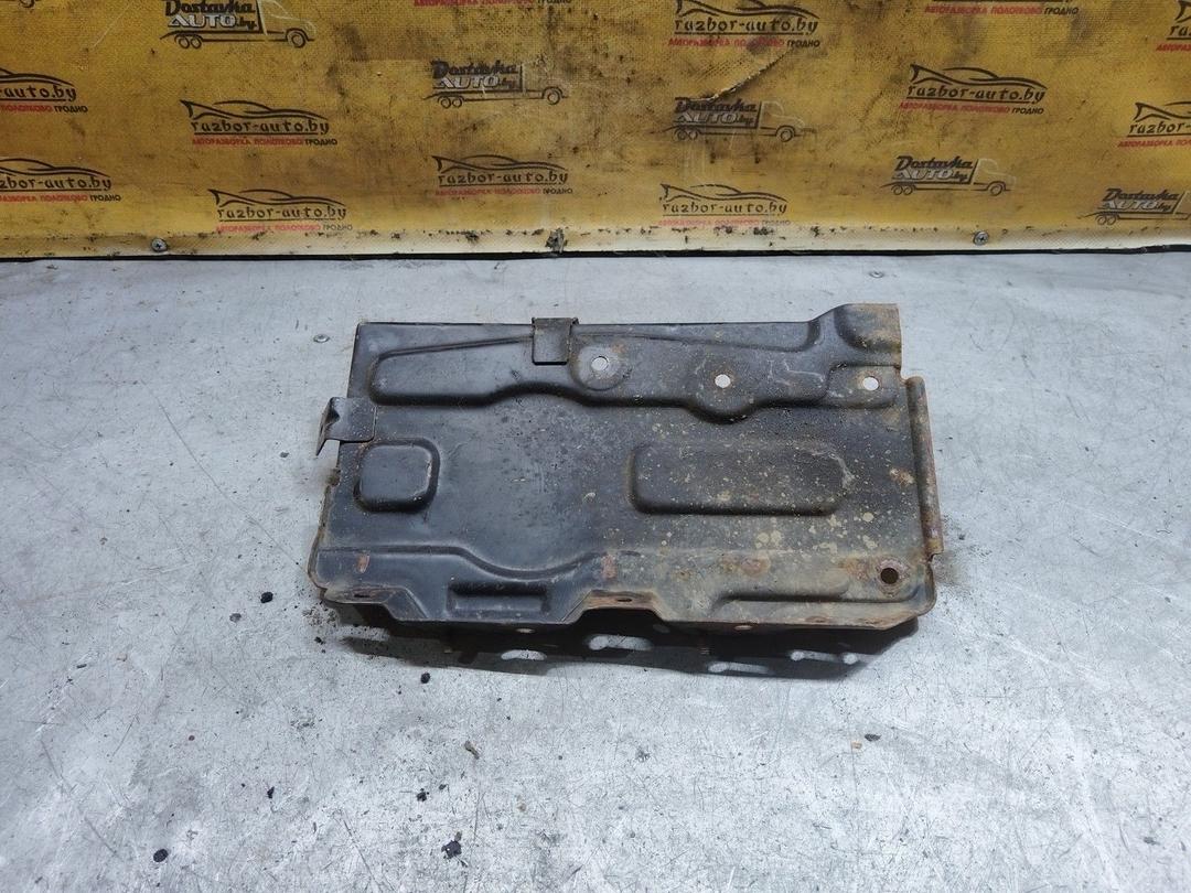 Полка аккумулятора 86QNKS Peugeot 405 - Фото 3