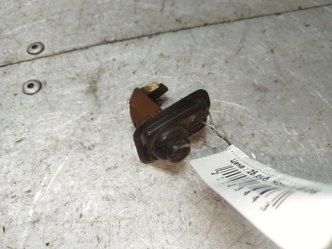 Выключатель концевой (концевик) CD14SD Volvo V40 - Фото 1