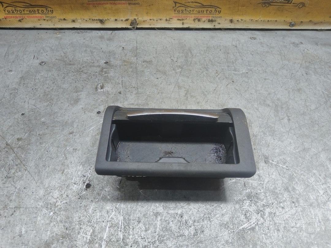 Бардачок FB0Q4F Opel Vectra купить