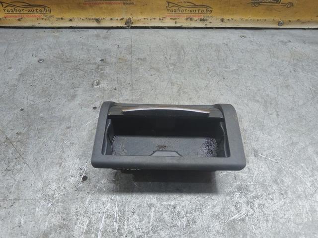 Бардачок FB0Q4F Opel Vectra купить