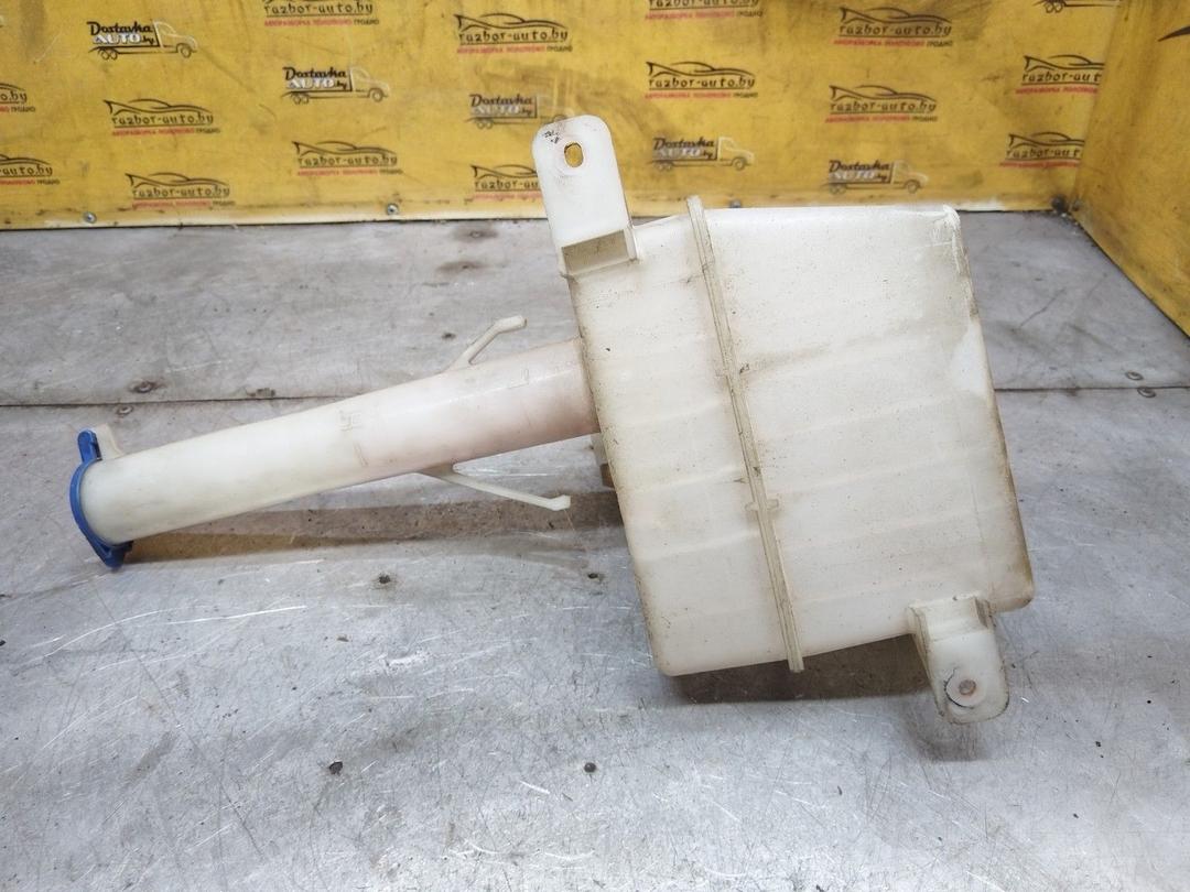 Бачок омывателя 2MQSD8 Hyundai Trajet купить