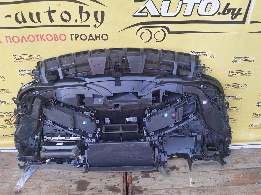Панель передняя салона (торпедо) E8RH6O Renault Espace undefined