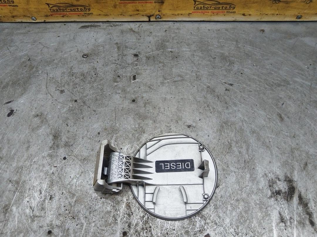 Лючок топливного бака ZHD33N Hyundai Getz купить в магазине запчастей бу