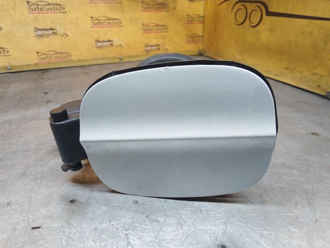 Лючок топливного бака UOK2GX Ford Fusion