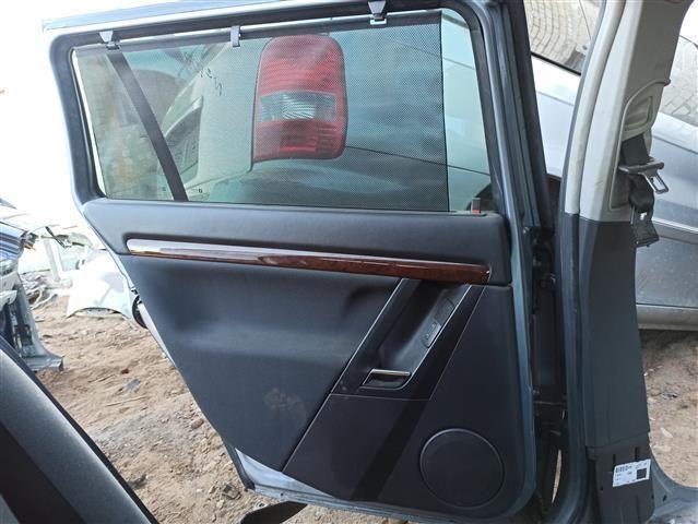 Петля двери задней левой E72134 Opel Vectra