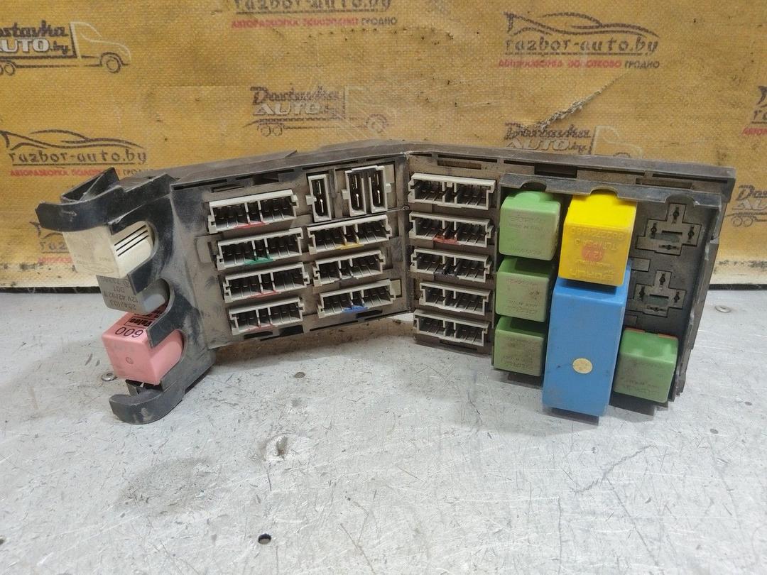 Блок предохранителей IO67OM Peugeot 605 - Фото 3