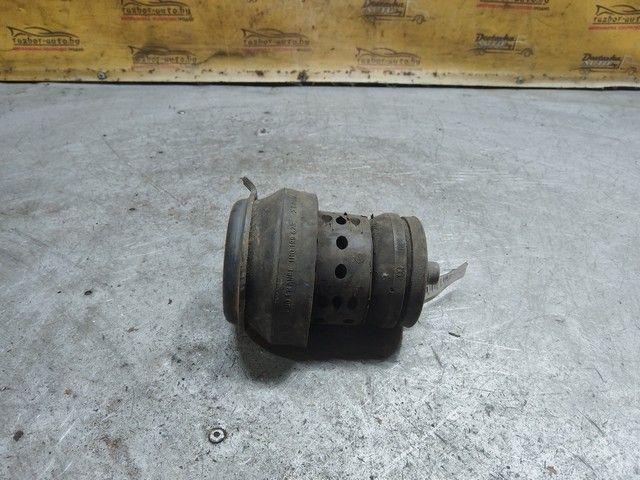 Подушка крепления двигателя SYRC9S Volkswagen Golf купить с доставкой