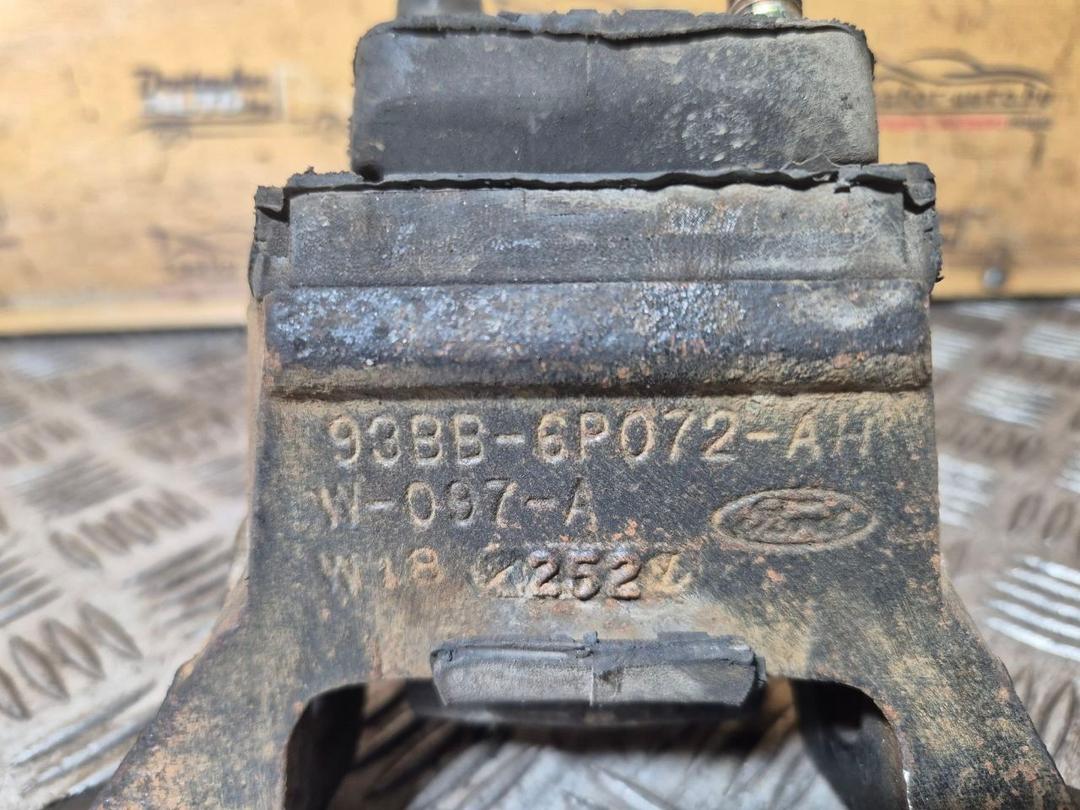 Подушка крепления двигателя 46KT8Y Ford Mondeo - Фото 3