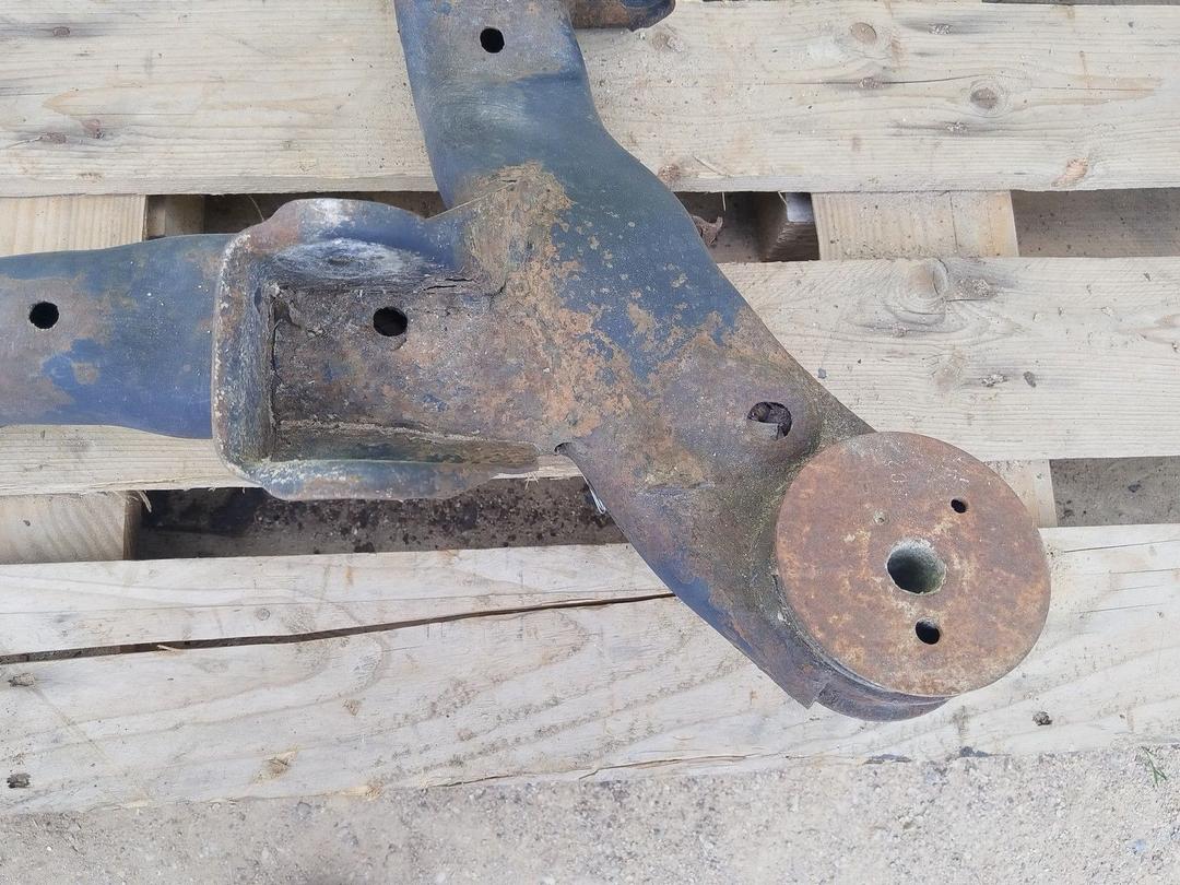 Балка подвески задняя 82HWK7 Audi A6 undefined