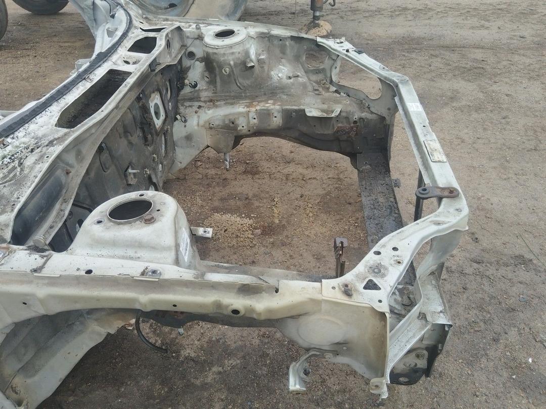 Передняя панель крепления облицовки (телевизор) 1L1RUE Daewoo Leganza купить в магазине запчастей бу