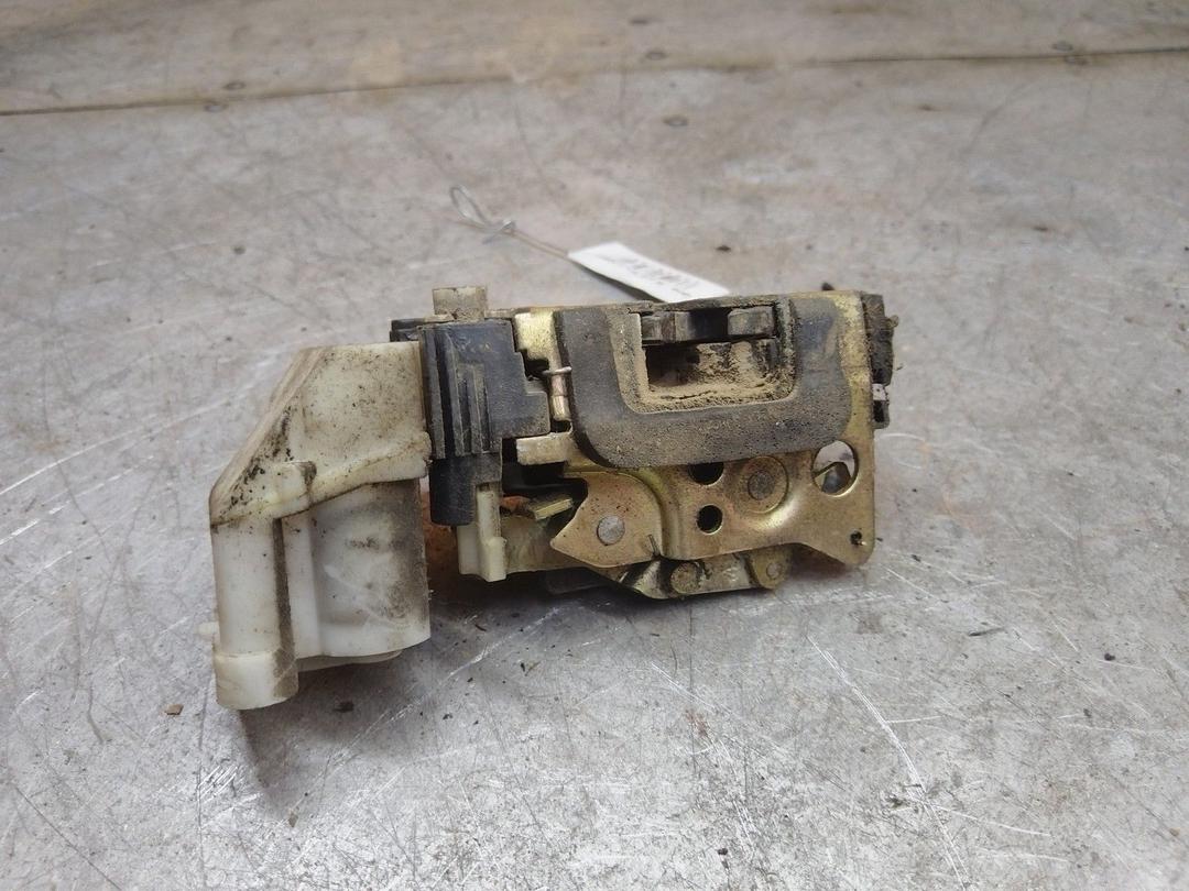 Замок двери задней левой UC5TKZ Fiat Palio купить