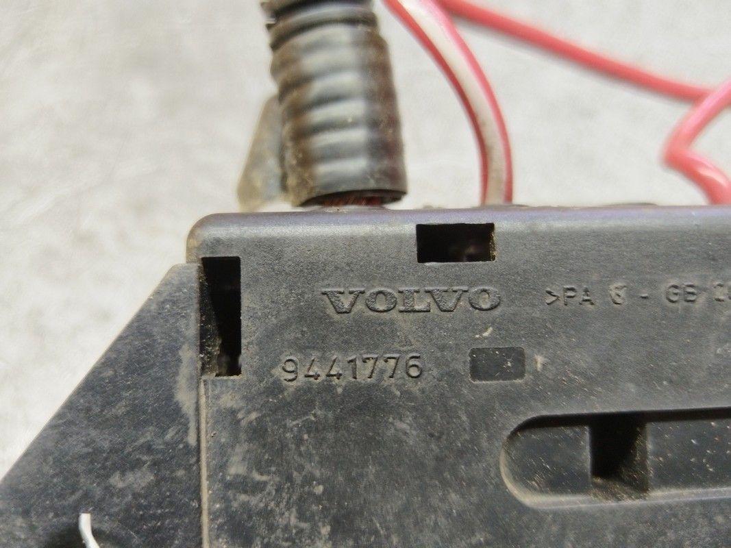 Клемма аккумулятора плюс UEPM2O Volvo S80 купить на авторазборке