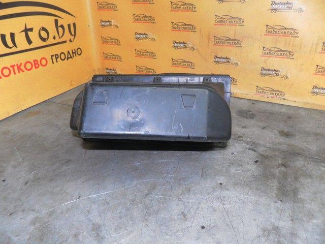 Бардачок CZ1S8X Volkswagen Passat купить в магазине запчастей бу